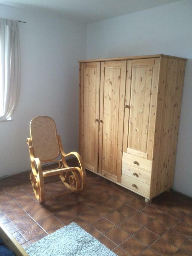 Dg Rechts 108A 2 Zimmer Apartment Dachgeschoss Holzminden Dış mekan fotoğraf